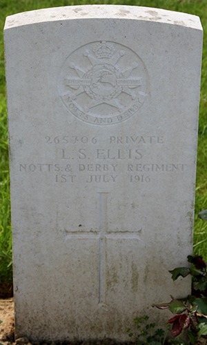 Private Lewis Stephen Ellis grave