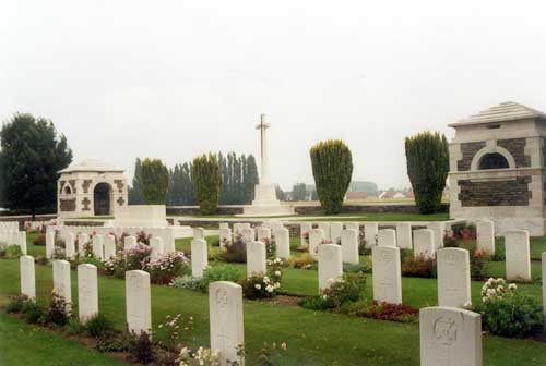 Woburn Abbey Cemetery, Cuinchy, France.