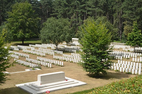 Buttes New British Cemetery, Polygon Wood, Belgium.