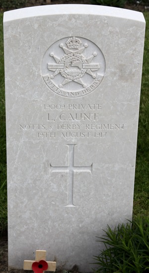 Private Luther Caunt grave