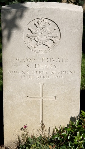 Private Samuel Henry grave