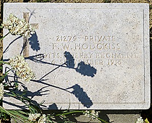 Private F. W. Hodgkiss grave