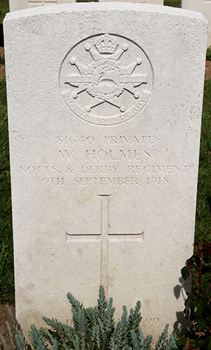 Private W. Holmes grave