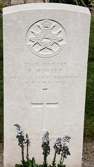 Sergeant Frank Howitt grave