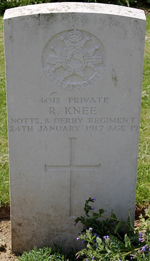 Private Reginald Knee grave