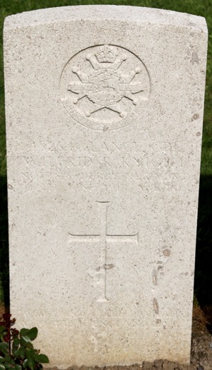 Lance Corporal Wilfrid Ratcliffe Knight grave