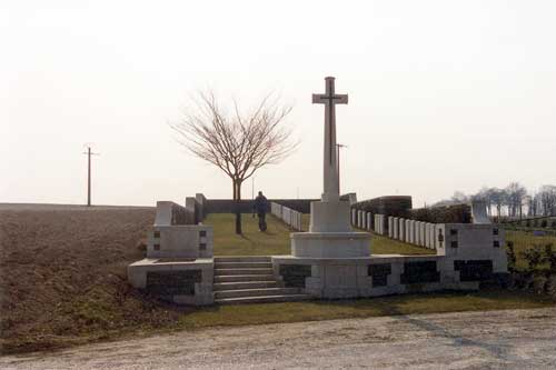 La Baraque British Cemetery, Bellenglise, France.