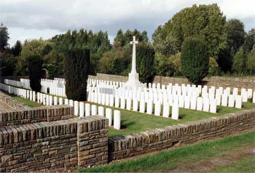 Level Crossing Cemetery, Fampoux, France.