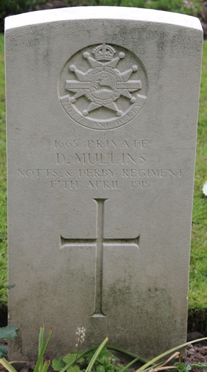 Private Douglas Mullins grave